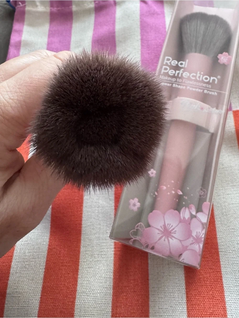 Perfection Pink Handle Gray Bristle Flower Powder Brush